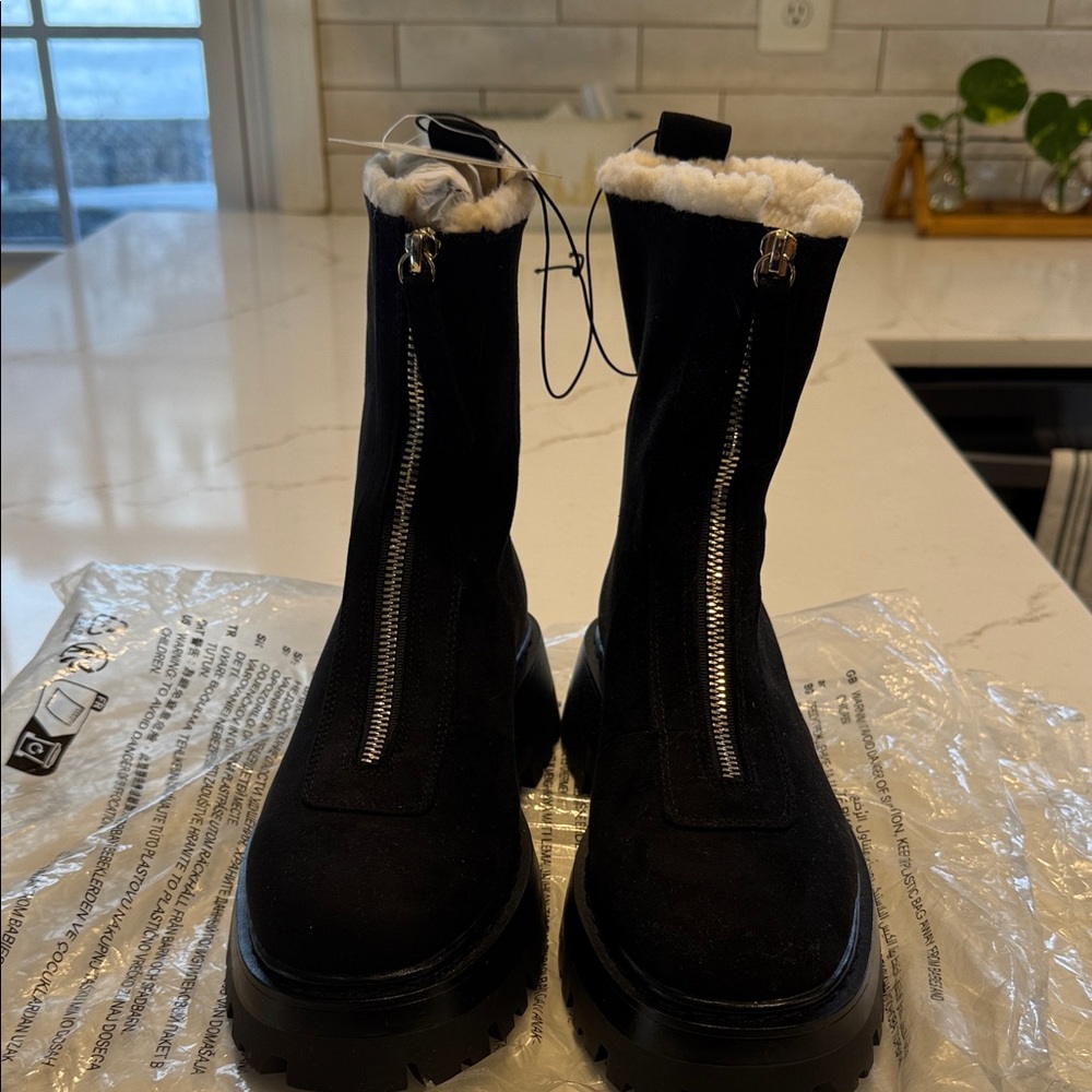 NWT H&M Black Women's Boots with Zipper